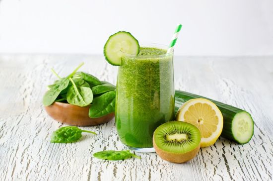 2e1ax_content_entry_carinas-green-smoothie-trick